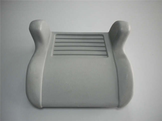 吹塑加工_吹塑玩具應(yīng)該選擇哪些材料來制造